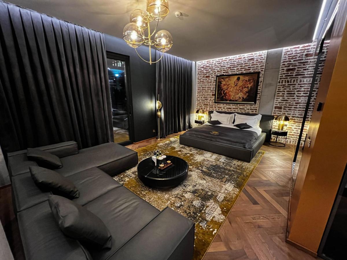 Готель Mandarin Club House Батумі Екстер'єр фото